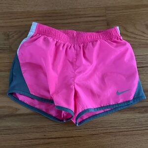 Nike Girls Dri Fit Athletic Shorts in Pink and Gray Size S